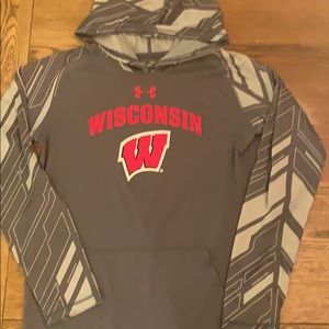 Under Armour Badgers youth XL